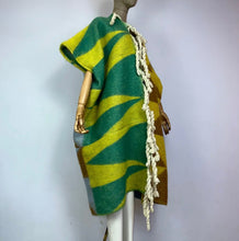 Load image into Gallery viewer, Cocoon color-block tassel trim overcoat
