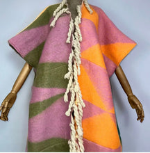 Load image into Gallery viewer, Cocoon color-block tassel trim overcoat