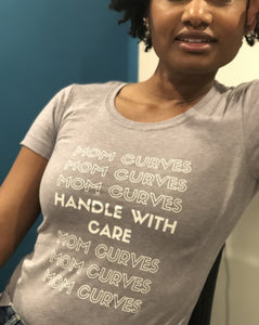 MOM CURVES ss crewneck fitted t-shirt