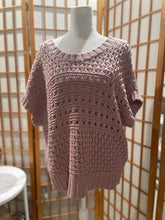 Load image into Gallery viewer, Crewneck mixed loose crochet pattern short sleeve sweater