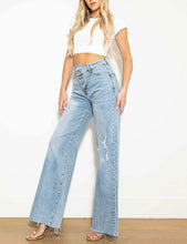 Load image into Gallery viewer, CRISS-CROSS high waisted wide leg raw hem jeans