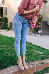 Mid-Rise stretch denim jeggings ankle+distressed