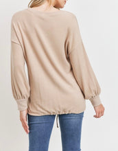 Load image into Gallery viewer, Drawstring balloon sleeve hatchi knit top