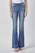 Load image into Gallery viewer, Mid-Rise pull-on FLARE jeggings