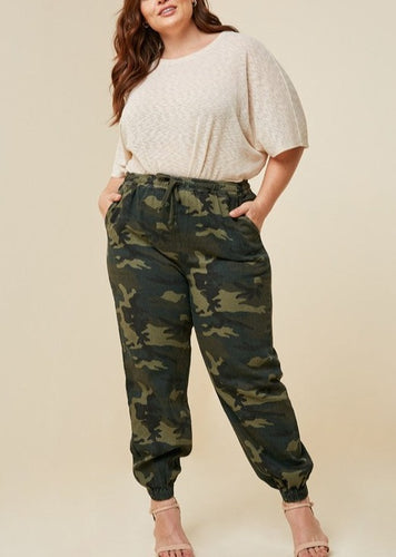 drawstring camo high-rise jogger pant