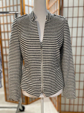 Load image into Gallery viewer, H/M black and white gold thread front zipper cropped blazer